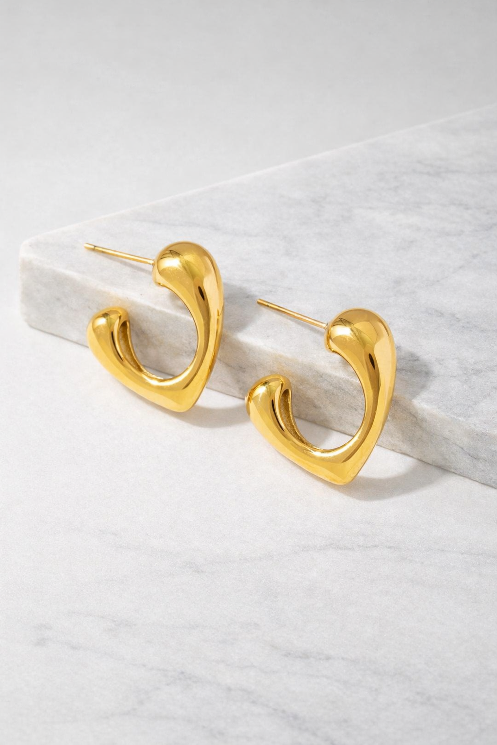 The Abstract Curve Hoops