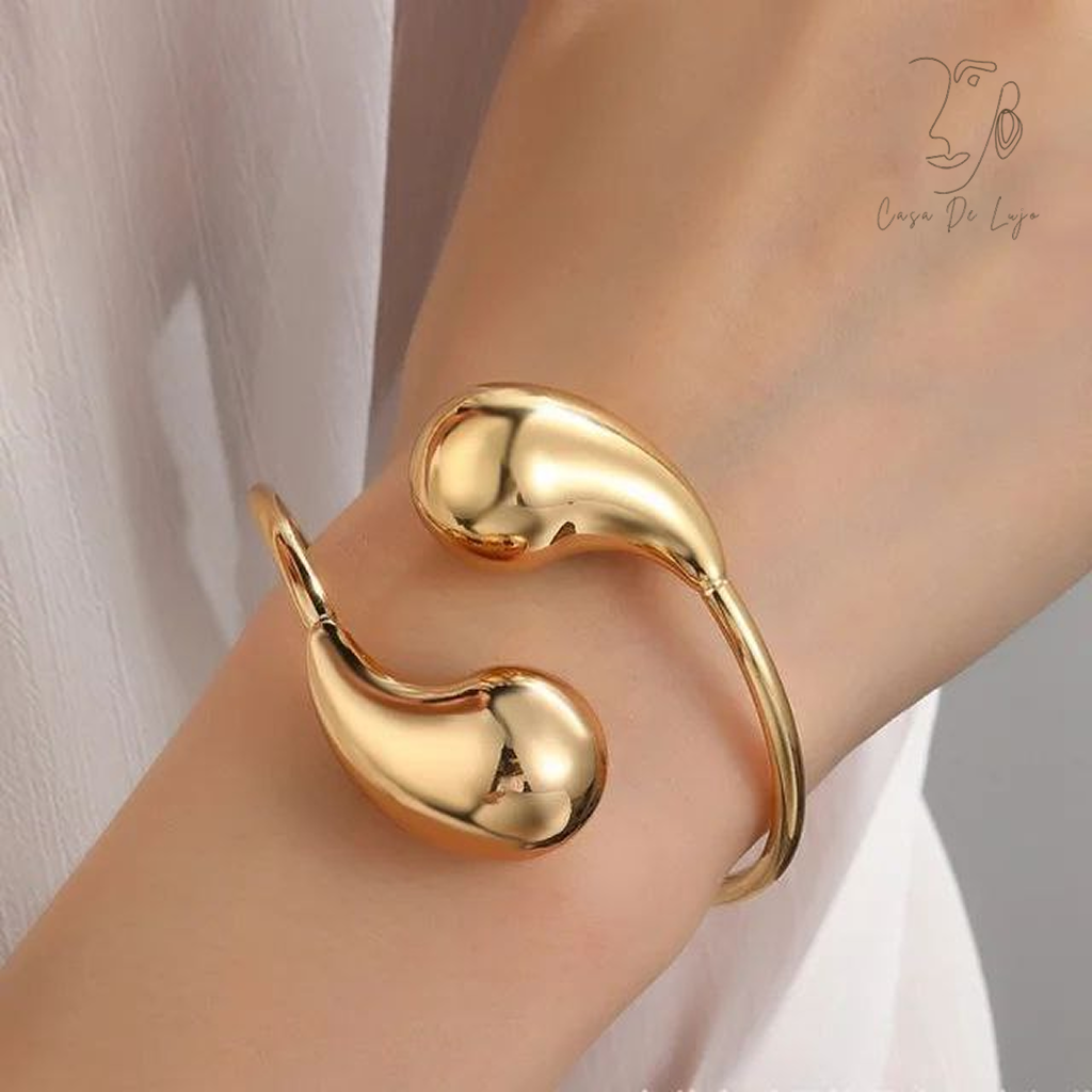 Golden Dew Cuff