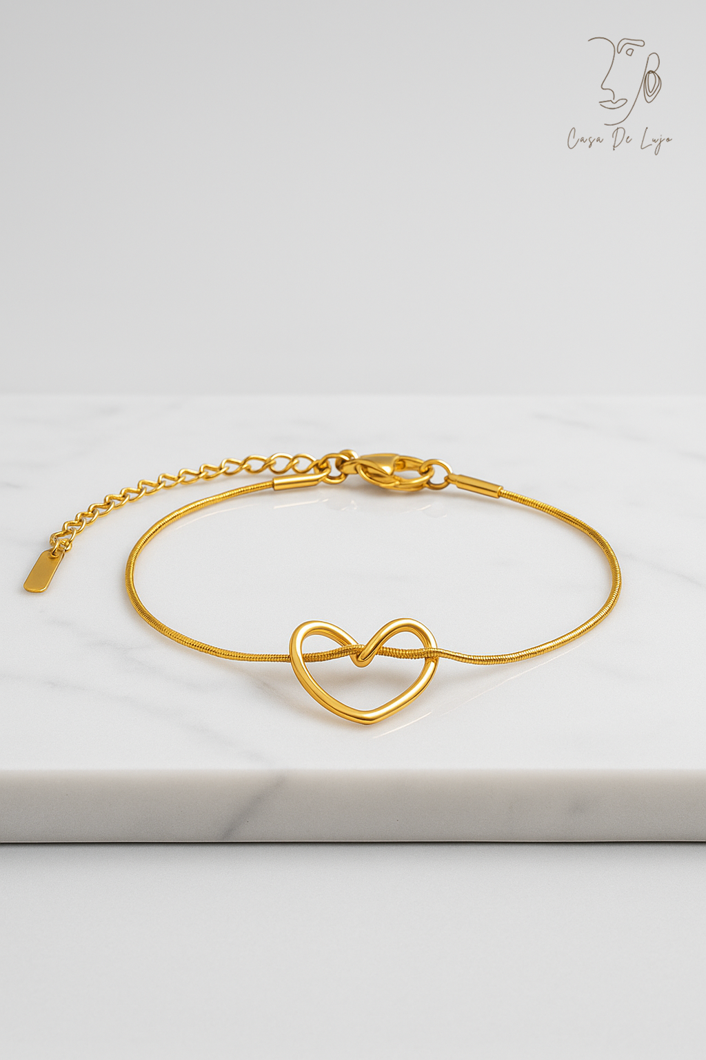 Amore Knot Outline Bracelet